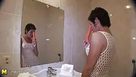 Những cô gái phim di ...