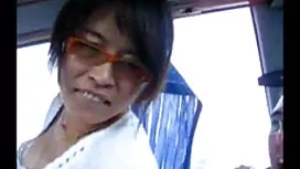 Tàn vợ, trong khi cô ...
