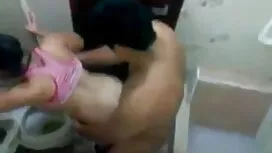 Cô bé lông chim say  ...
