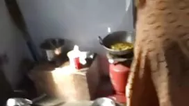 Mẹ trong một dit em  ...