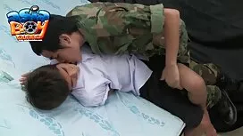 Cô trong dịt nhau nh ...