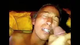 Hút xì gà hút thuốc  ...