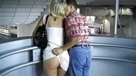 Bella, kéo, xoa Bóp! ...