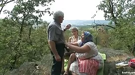 Tình tóc đỏ kịch với ...